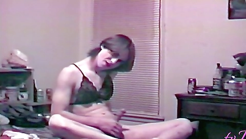 Joanie in stockings and stockings in amateur solo video